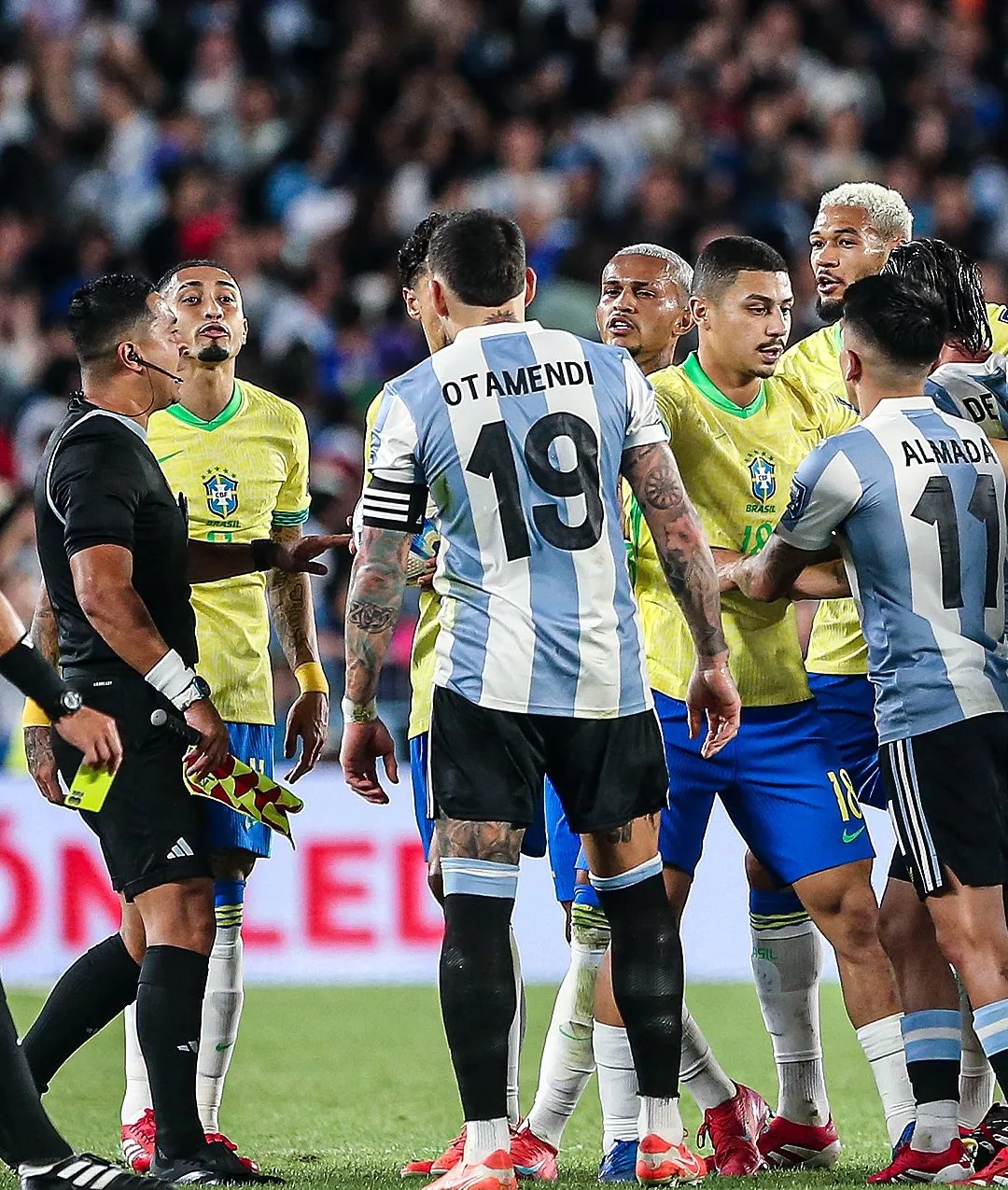 阿根廷逆转德国，范戴克扛起全队的简单介绍