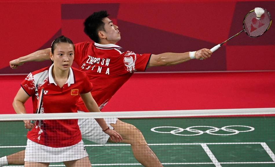 日本队横扫中国队，黄鸭组合点燃赛场