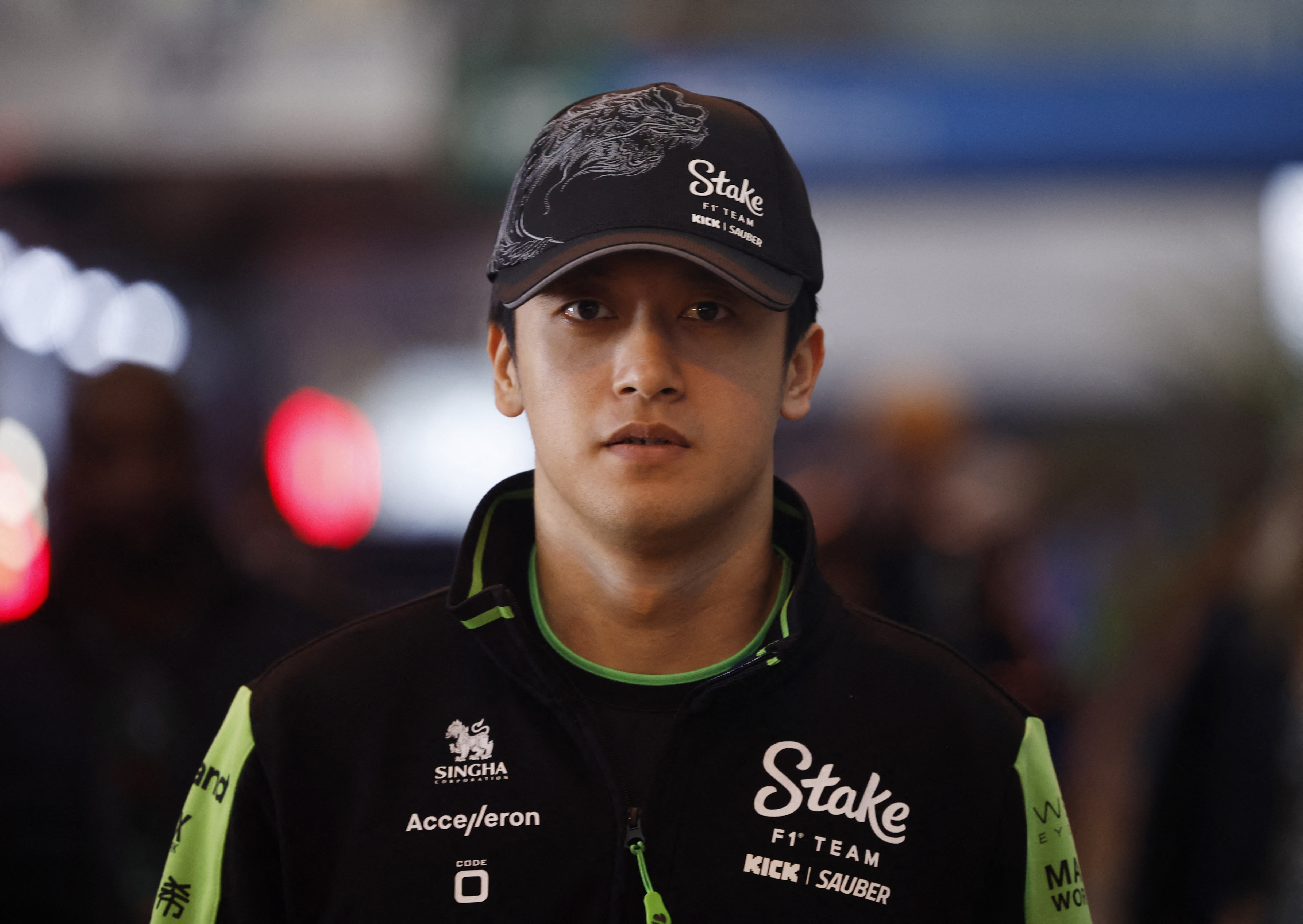 梅赛德斯鏖战雷诺车队，周冠宇状态火热